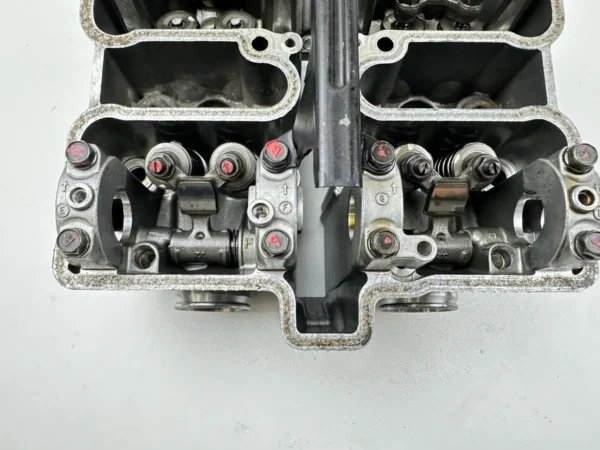 Composant piece moto d'occasion certifié en excellent état - Vendeur professionnel Dratom Parts