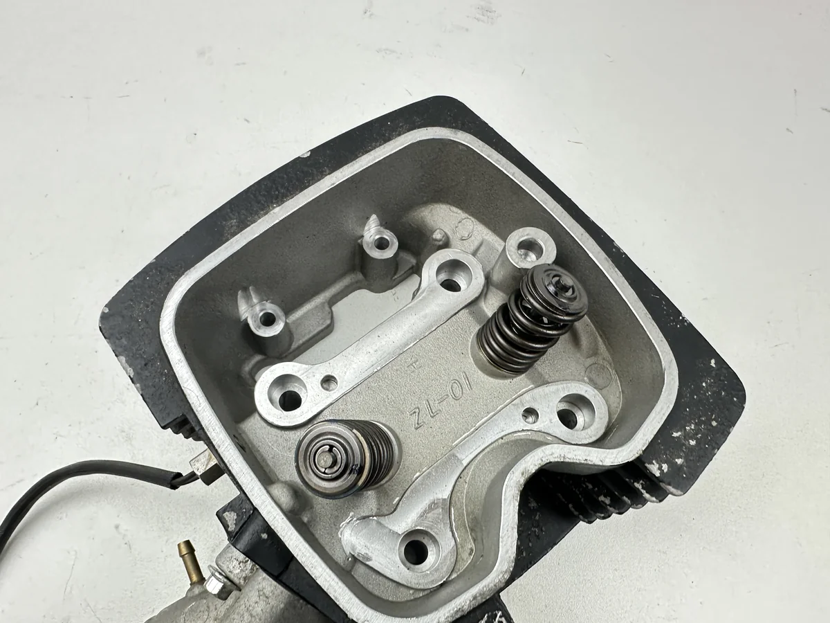 Dratom Parts piece moto 25 28 Pièce détachée piece moto d'origine contrôlée et testée - En stock chez Dratom Parts