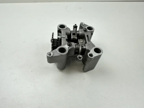 Composant piece moto d'occasion certifié en excellent état - Vendeur professionnel Dratom Parts