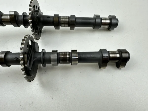Pièce détachée piece moto d'origine contrôlée et testée - En stock chez Dratom Parts