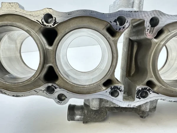 Pièce piece moto d'occasion authentique et vérifiée - Qualité garantie par Dratom Parts