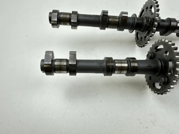 Composant piece moto d'occasion certifié en excellent état - Vendeur professionnel Dratom Parts