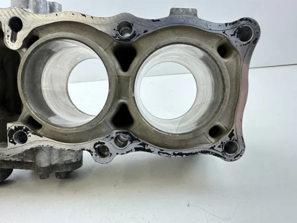 Pièce piece moto d'occasion authentique et vérifiée - Qualité garantie par Dratom Parts