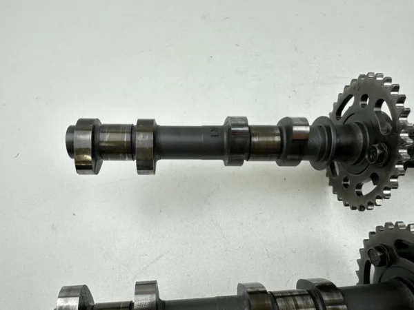 Pièce détachée piece moto d'origine contrôlée et testée - En stock chez Dratom Parts