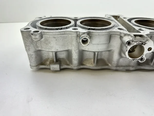 Pièce piece moto d'occasion authentique et vérifiée - Qualité garantie par Dratom Parts