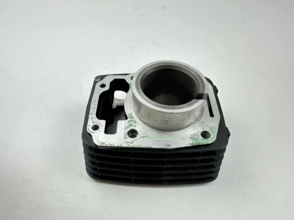 Composant piece moto d'occasion certifié en excellent état - Vendeur professionnel Dratom Parts