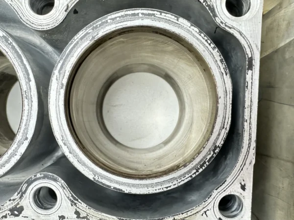 Pièce piece moto d'occasion authentique et vérifiée - Qualité garantie par Dratom Parts