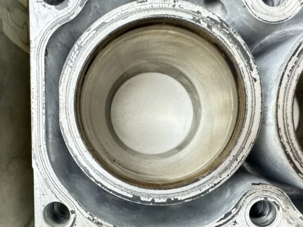 Pièce piece moto d'occasion authentique et vérifiée - Qualité garantie par Dratom Parts
