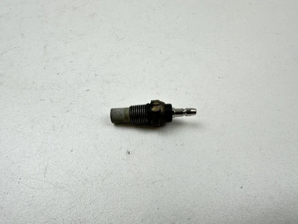 Pièce détachée piece moto d'origine contrôlée et testée - En stock chez Dratom Parts