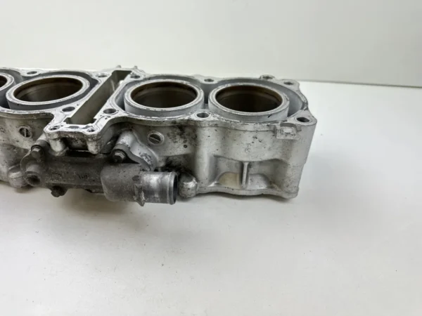 Composant piece moto d'occasion certifié en excellent état - Vendeur professionnel Dratom Parts