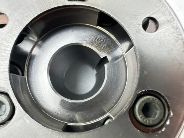 Composant piece moto d'occasion certifié en excellent état - Vendeur professionnel Dratom Parts