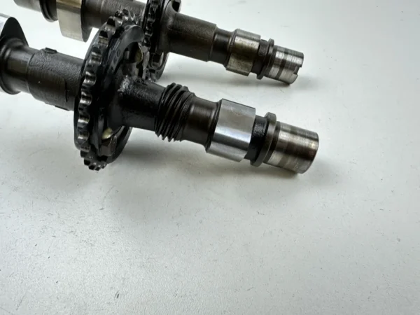 Pièce détachée piece moto d'origine contrôlée et testée - En stock chez Dratom Parts