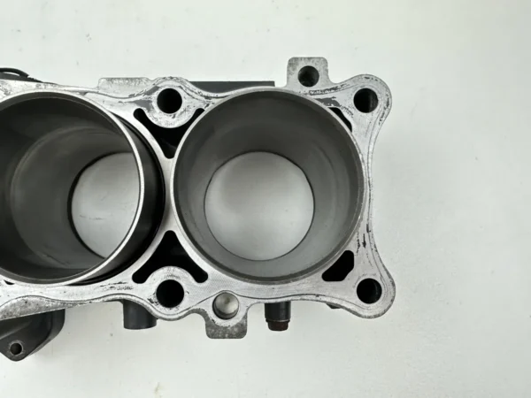 Composant piece moto d'occasion certifié en excellent état - Vendeur professionnel Dratom Parts