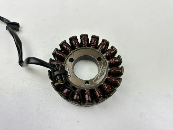 Composant piece moto d'occasion certifié en excellent état - Vendeur professionnel Dratom Parts