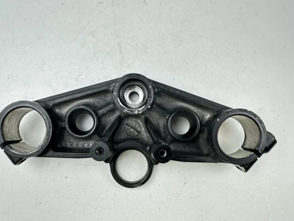 Composant piece moto d'occasion certifié en excellent état - Vendeur professionnel Dratom Parts