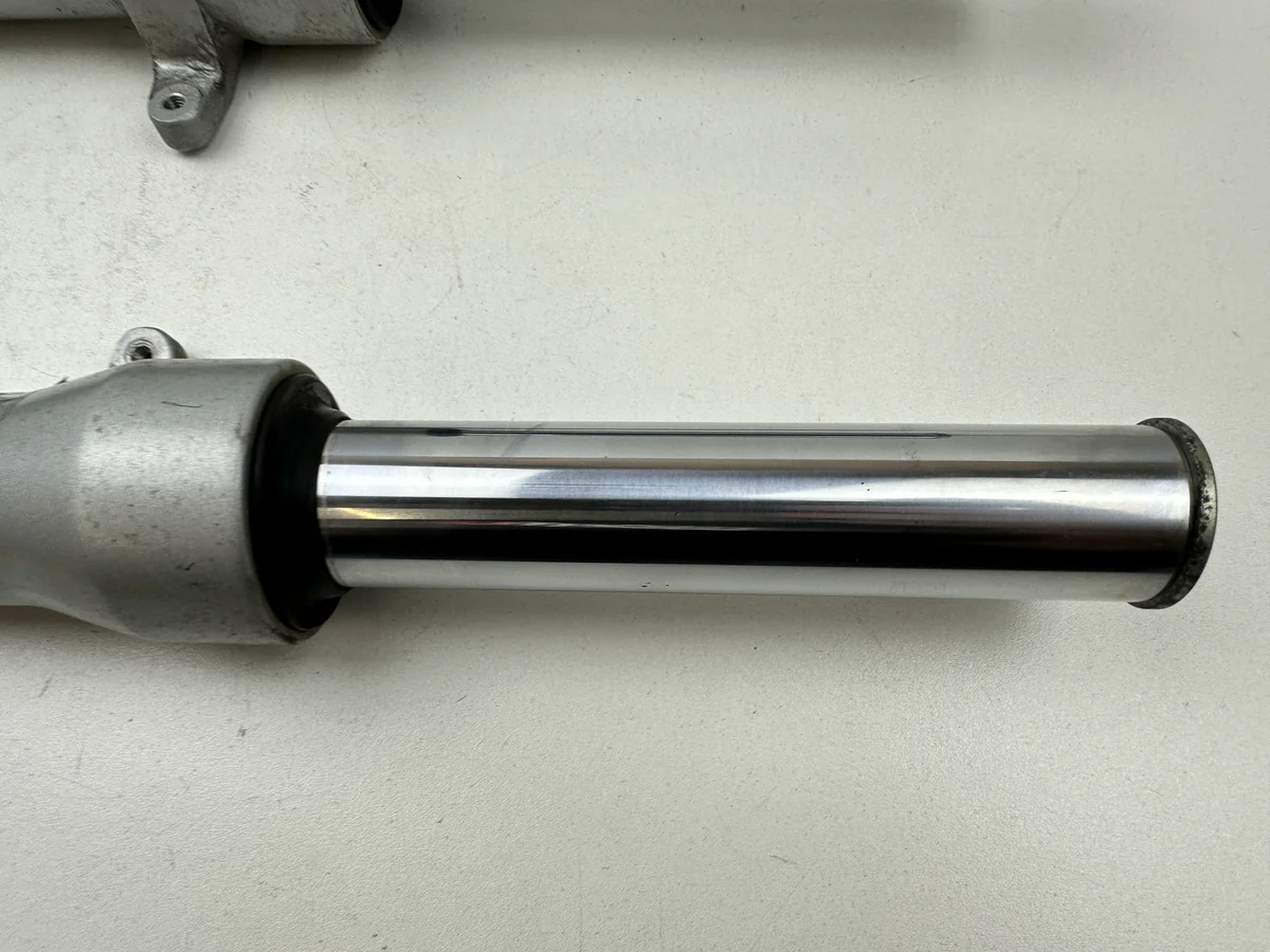 Dratom Parts piece moto 06 46 Pièce piece moto d'occasion authentique et vérifiée - Qualité garantie par Dratom Parts