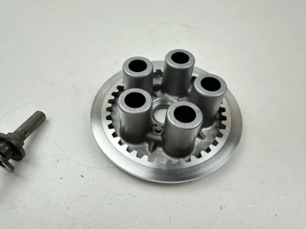 Composant piece moto d'occasion certifié en excellent état - Vendeur professionnel Dratom Parts