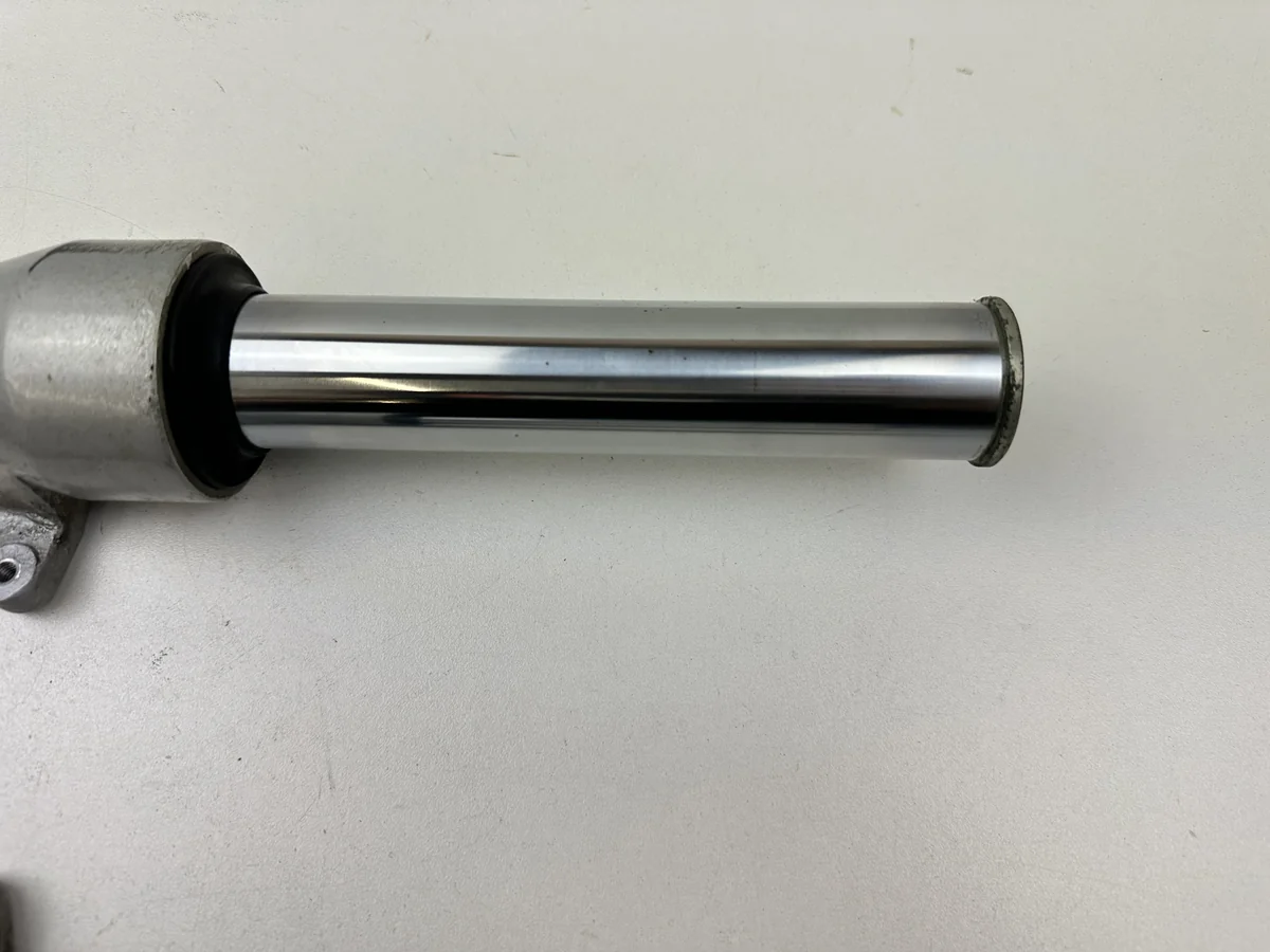 Dratom Parts piece moto 07 46 Pièce piece moto d'occasion authentique et vérifiée - Qualité garantie par Dratom Parts