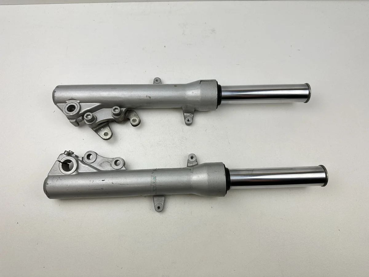 Dratom Parts piece moto 10 46 Composant piece moto d'occasion certifié en excellent état - Vendeur professionnel Dratom Parts