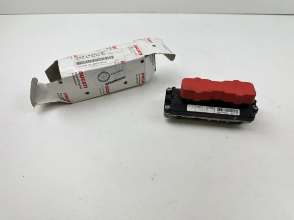 Pièce détachée piece moto d'origine contrôlée et testée - En stock chez Dratom Parts