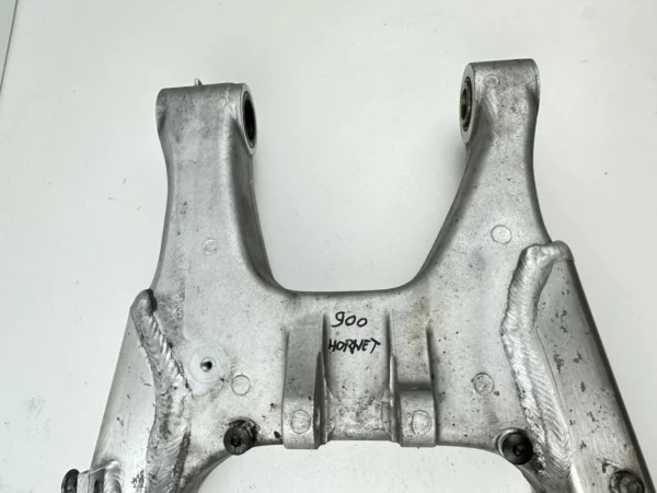 Composant piece moto d'occasion certifié en excellent état - Vendeur professionnel Dratom Parts