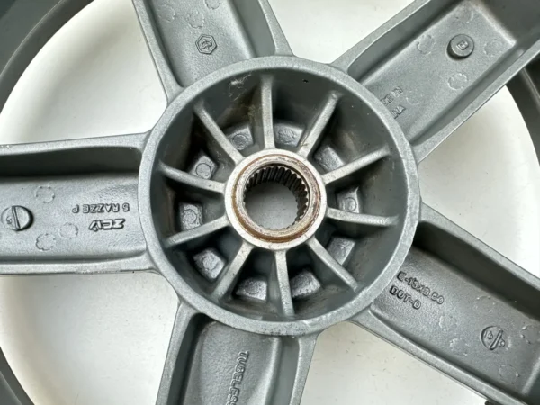 Composant piece moto d'occasion certifié en excellent état - Vendeur professionnel Dratom Parts