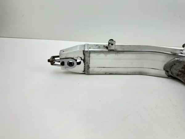 Composant piece moto d'occasion certifié en excellent état - Vendeur professionnel Dratom Parts