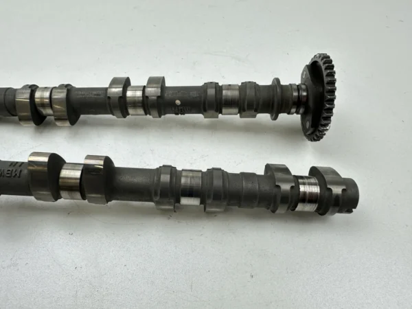 Pièce détachée piece moto d'origine contrôlée et testée - En stock chez Dratom Parts