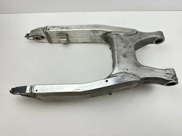 Composant piece moto d'occasion certifié en excellent état - Vendeur professionnel Dratom Parts