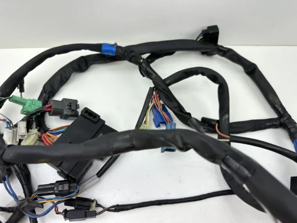 Pièce détachée piece moto d'origine contrôlée et testée - En stock chez Dratom Parts