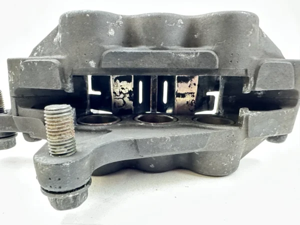Pièce piece moto d'occasion authentique et vérifiée - Qualité garantie par Dratom Parts