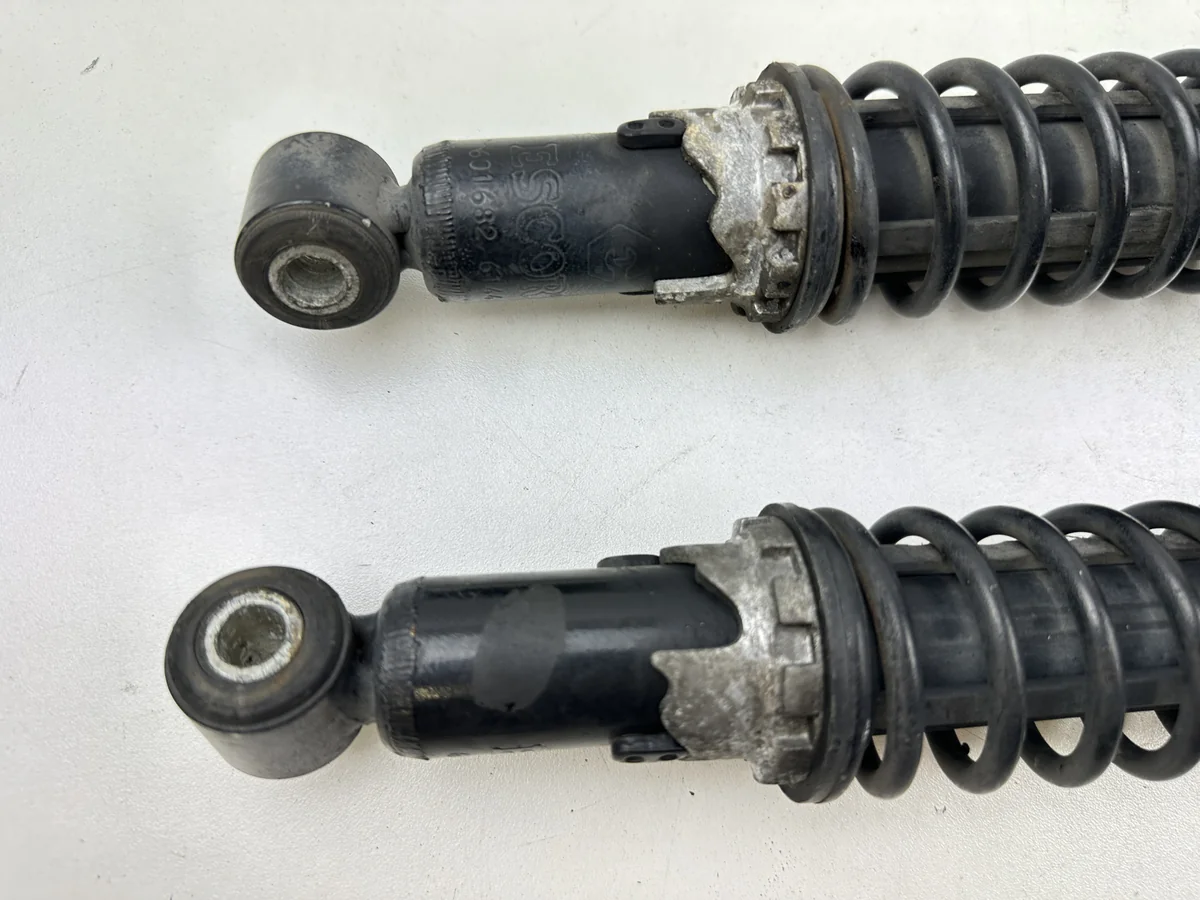 Dratom Parts piece moto 33 23 Pièce moto piece moto occasion premium sélectionnée par expert - Boutique Dratom Parts