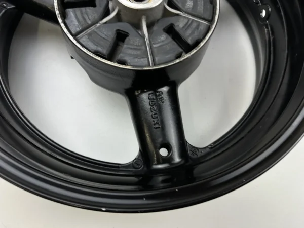 Pièce piece moto d'occasion authentique et vérifiée - Qualité garantie par Dratom Parts