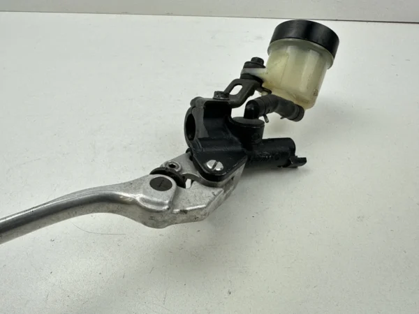 Pièce détachée piece moto d'origine contrôlée et testée - En stock chez Dratom Parts
