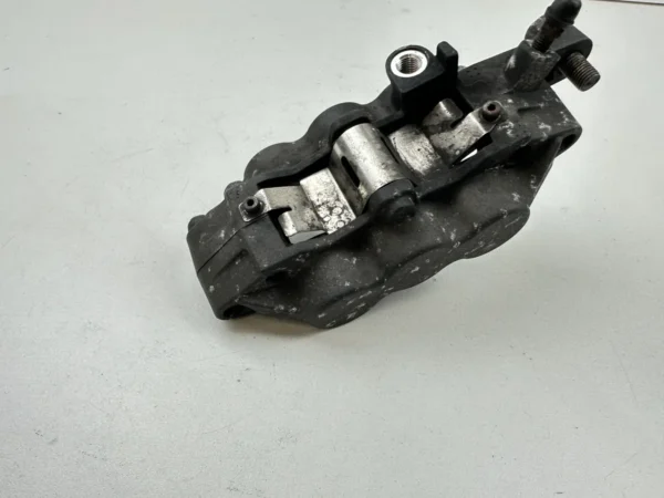 Composant piece moto d'occasion certifié en excellent état - Vendeur professionnel Dratom Parts