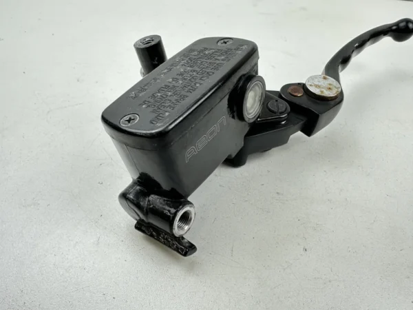 Pièce détachée piece moto d'origine contrôlée et testée - En stock chez Dratom Parts