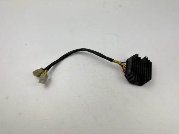 Pièce détachée piece moto d'origine contrôlée et testée - En stock chez Dratom Parts