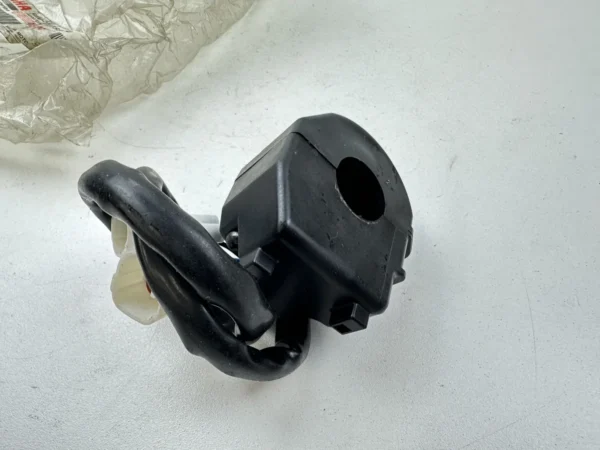 Pièce piece moto d'occasion authentique et vérifiée - Qualité garantie par Dratom Parts