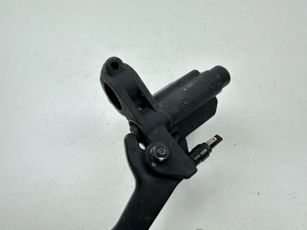 Pièce piece moto d'occasion authentique et vérifiée - Qualité garantie par Dratom Parts