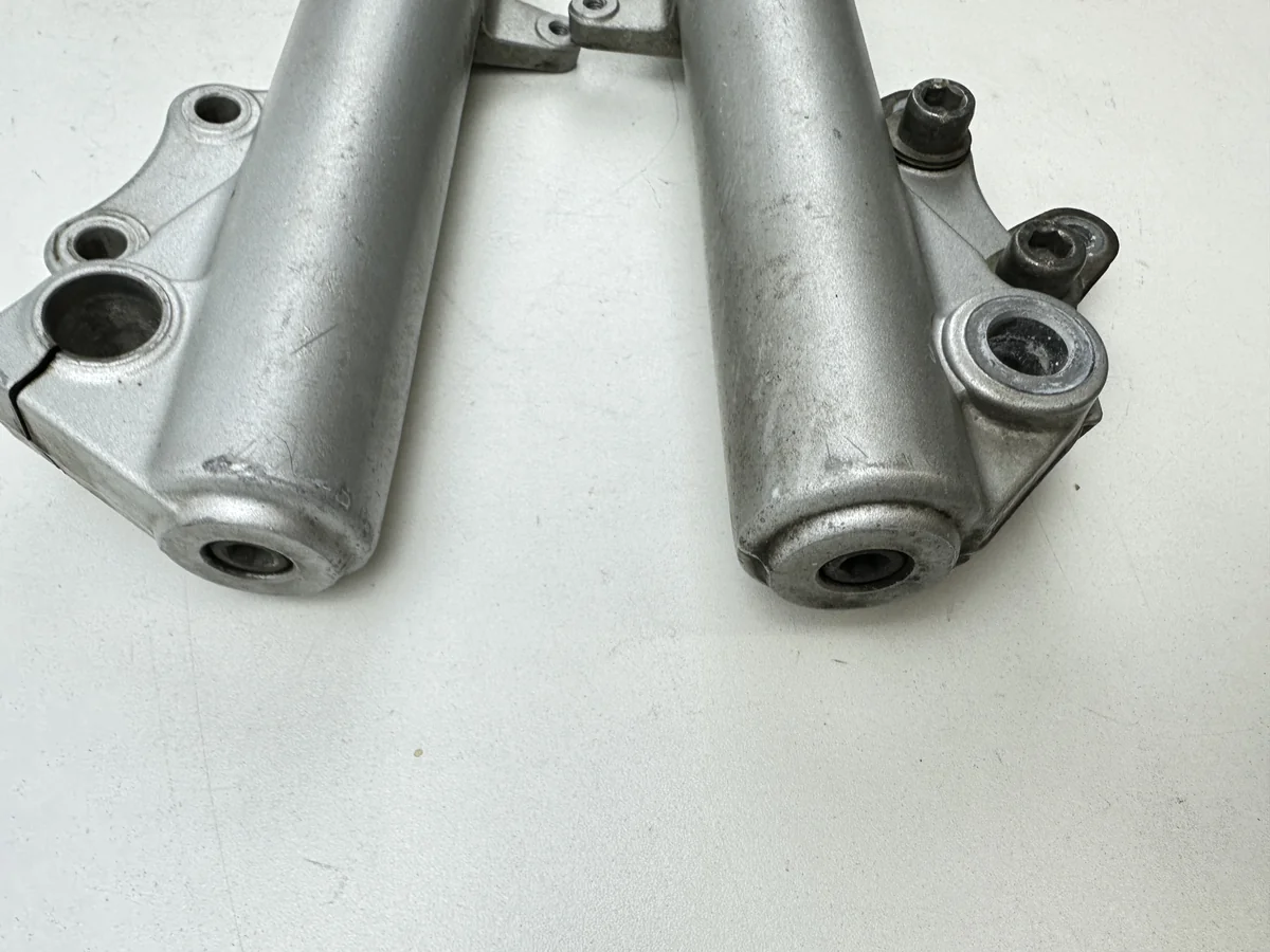 Dratom Parts piece moto 06 5 Pièce piece moto d'occasion authentique et vérifiée - Qualité garantie par Dratom Parts