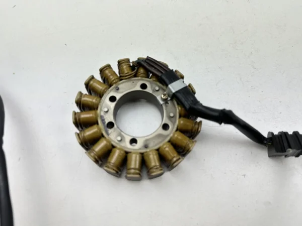Composant piece moto d'occasion certifié en excellent état - Vendeur professionnel Dratom Parts