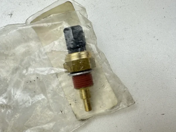 Pièce détachée piece moto d'origine contrôlée et testée - En stock chez Dratom Parts