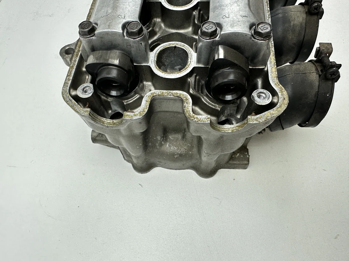 Dratom Parts piece moto 19 24 Pièce piece moto d'occasion authentique et vérifiée - Qualité garantie par Dratom Parts