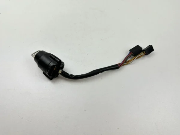 Pièce détachée piece moto d'origine contrôlée et testée - En stock chez Dratom Parts