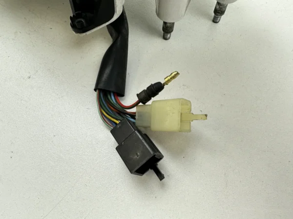 Pièce piece moto d'occasion authentique et vérifiée - Qualité garantie par Dratom Parts