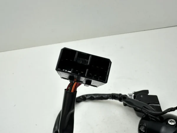 Pièce détachée piece moto d'origine contrôlée et testée - En stock chez Dratom Parts