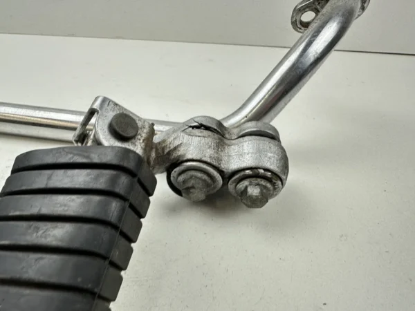 Composant piece moto d'occasion certifié en excellent état - Vendeur professionnel Dratom Parts