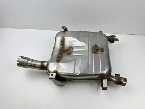 Pièce piece moto d'occasion authentique et vérifiée - Qualité garantie par Dratom Parts