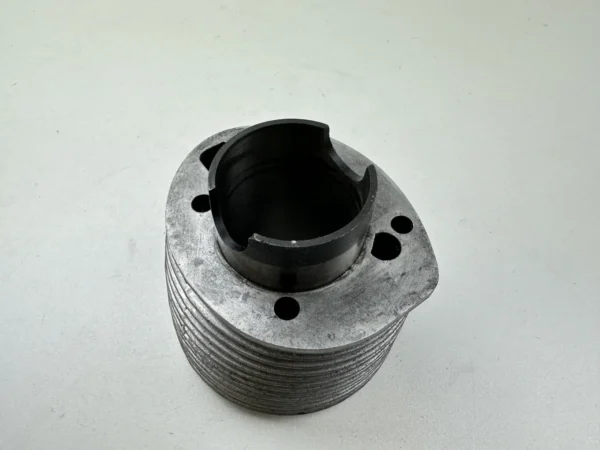 Composant piece moto d'occasion certifié en excellent état - Vendeur professionnel Dratom Parts