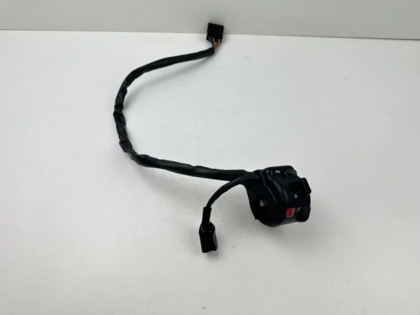 Pièce piece moto d'occasion authentique et vérifiée - Qualité garantie par Dratom Parts